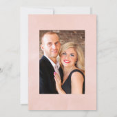 Pastell Blush Pink Bloral Wedding Foto Einladung (Rückseite)