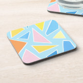 Pastell-Dreiecke auf blassblau Getränkeuntersetzer (Linke Seite)
