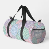 Pastell-Fantasy-Patchwork-Monogramm Duffle Bag (Rechte Ecke)