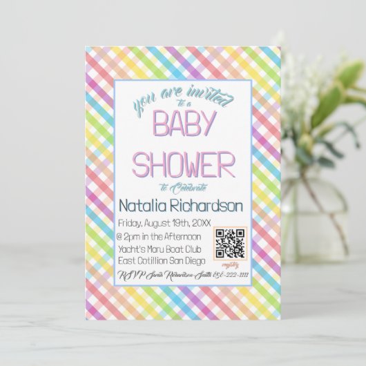 Pastell-Gingham-Regenbogen-Baby-Party Einladung (Stehend Vorderseite)