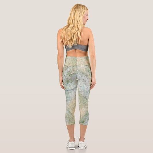 Pastell Green Multi Color Sandstone Capri Leggings (Rückseite)