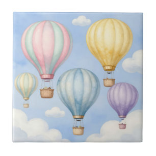 Pastell-Luftballons Himmel Fliese
