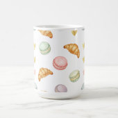 Pastell-Macarons und Croissants nahtloses Muster Kaffeetasse (Mittel)