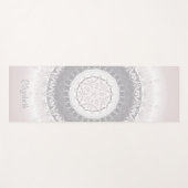 Pastell Pink Blush Mandala Monogram Yogamatte (Vorderseite (Horizontal))