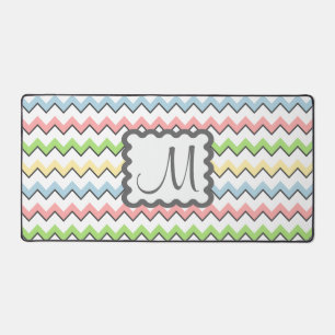 Pastell Zickzack mit Monogram von Shirley Taylor Schreibtischunterlage