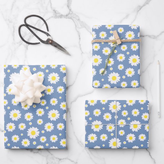 Pastellblau mit gelbem weißem Daisy-Blume-Muster Geschenkpapier Set (Vorderseite)
