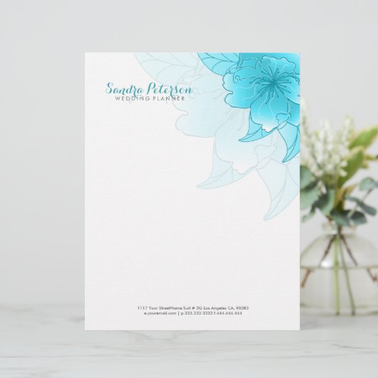 Pastellblau-Weiß-Blumendesign Briefbogen (Stehend Vorderseite)