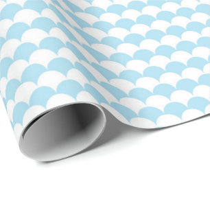 Pastellblaue Geschenkverpackung mit Muschelstreife Geschenkpapier
