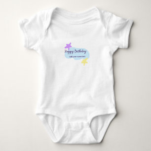 Pastellblaue Wolken Sterne lila Alles Gute zum Geb Baby Strampler