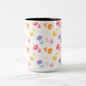 Pastellfarbene Blume Nahtloses Muster Zweifarbige Tasse (Mittel)