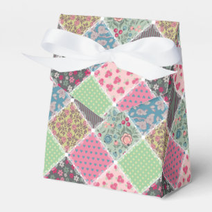 Pastellfarbene Blumen- Quilt Quadrate Geschenkschachtel