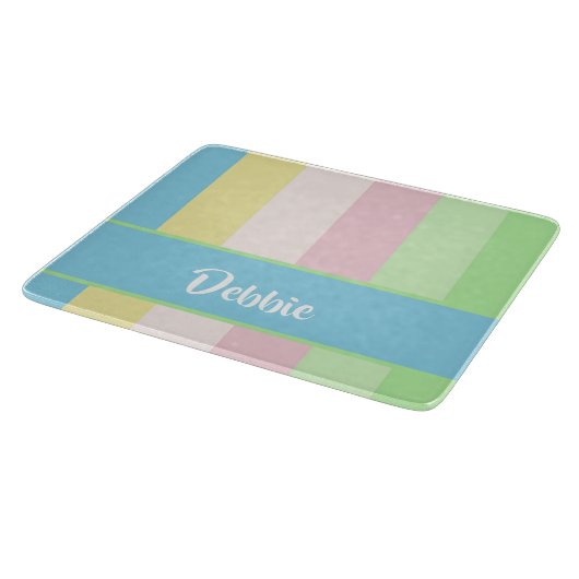 Pastellfarbene Streifen Schneidebrett (Ecke)