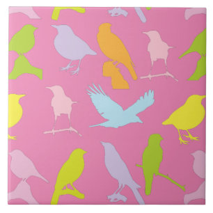 Pastellfarbene Varietät des Vogelmusters Fliese