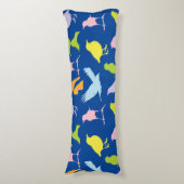 Pastellfarbene Varietät des Vogelmusters Seitenschläferkissen (Vorderseite Vertikal)