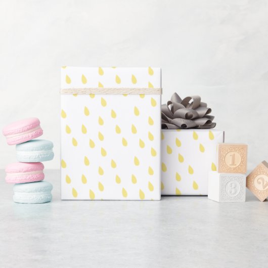Pastellgelb, einfaches modernes Raindrops-Muster Geschenkpapier (Babyparty)