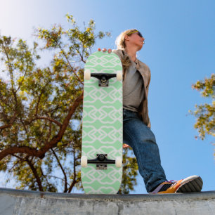 Pastellgrün mit weißem Fechtmuster auf Skateboard