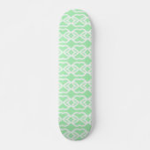 Pastellgrün mit weißem Fechtmuster auf Skateboard (Vorne)