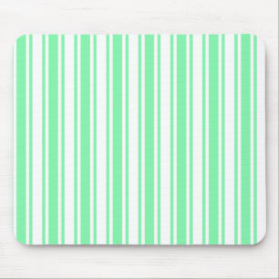 Pastellgrüne und weiße Süßigkeiten Mousepad
