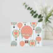 Pastellheiße Luftballons auf blauen Streifen Postkarte (Stehend Vorderseite)
