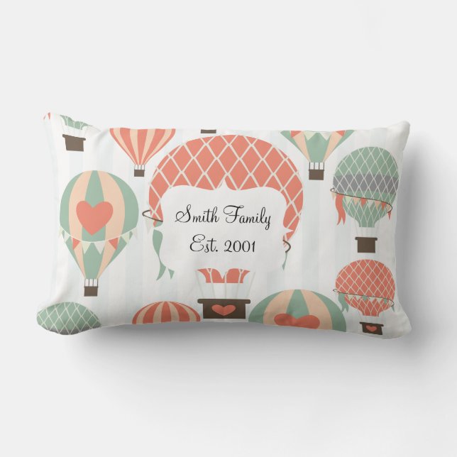 Pastellheiße Luftballons steigen auf blaugestreift Lendenkissen (Vorderseite)