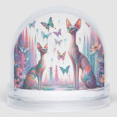 Pastellkatzen und Schmetterlinge Schneekugeln (Vorderseite)