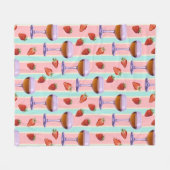 Pastellmuster mit Weingläsern und Erdbeeren Fleecedecke (Vorderseite (Horizontal))