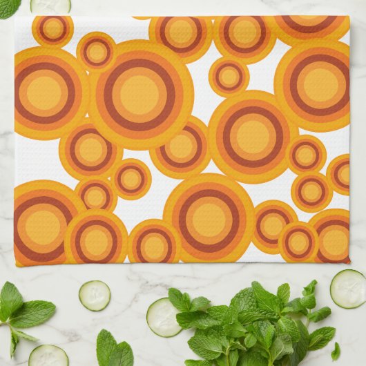 Pastellorange Handtuch (Gefaltet)