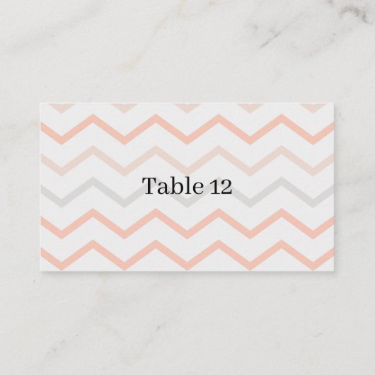 Pastellpfirsich und Cream Geometric Platzkarte (Rückseite)