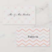 Pastellpfirsich und Cream Geometric Platzkarte (Vorne/Hinten)