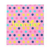 Pastellpunkte auf rosa mit Namen Notizblock (Vorderseite)