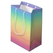 Pastellregenbogen Ombre Gewohnheit Mittlere Geschenktüte (Rückseite Schrägansicht)