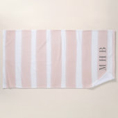 Pastellrosa Farbstreifen Monogramm Strandtuch (Vorderseite)