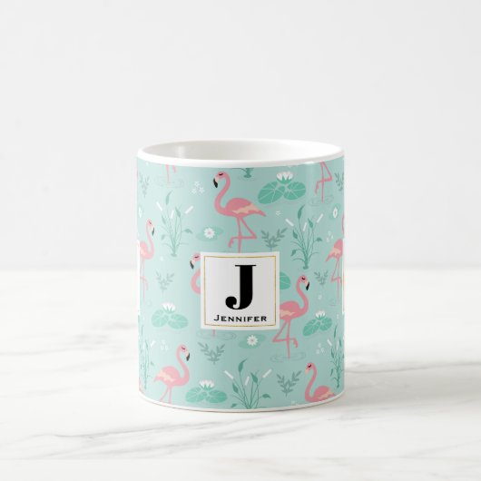 Pastellrosa Flamingos Grünes Muster Monogramm Kaffeetasse (Mittel)