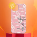 Pastellrosa, graues MCM-Muster - Großer Name für S iPhone 16 Hülle<br><div class="desc">Ein trendiges Design mit beliebten Farben. Ein lustiges,  kurviges,  modernes Design-Muster mit Ihrem Namen in einem riesigen Skript. Wenn Ihre Kunst noch angepasst werden muss,  klicken Sie auf die Schaltfläche Diese anpassen. Das bringt Sie zu einem Designbereich,  wo Sie Dinge bewegen und sogar Schriftart wechseln können!</div>