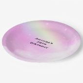 Pastellrosa Himmel mit gelbem Regenbogen Geburtsta Pappteller (Schrägansicht)