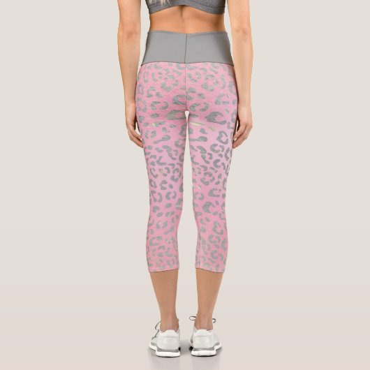 Pastellrosa Silberleopard Capri Leggings (Rückseite)