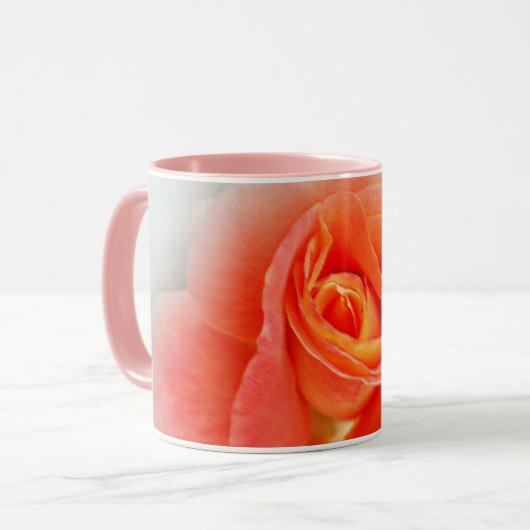 Pastellrosa Tasse (Vorderseite Links)