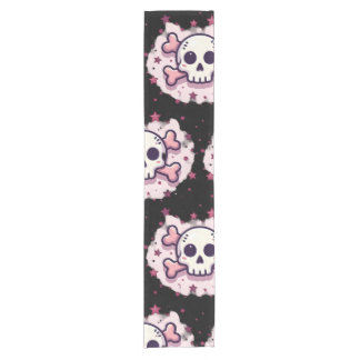 Pastellrosa Totenkopf und Kreuzknochen Kurzer Tischläufer