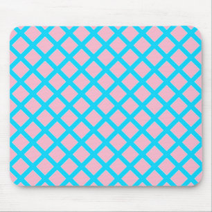 Pastellrosa und Baby Blue Diamonds Muster Mousepad