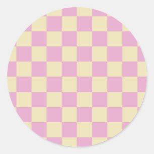 Pastellrosa und Hellgelb Karo Runder Aufkleber