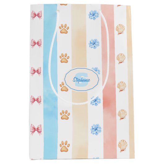Pastellstreifen - Paw-Prints, blaue Blume, rosa Bo Mittlere Geschenktüte (Vorderseite)