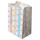 Pastellstreifen - Paw-Prints, blaue Blume, rosa Bo Mittlere Geschenktüte (Rückseite Schrägansicht)