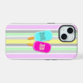 Pastellstreifen und Eis Monogramm iPhone 15 Hülle (Rückseite (Horizontal))