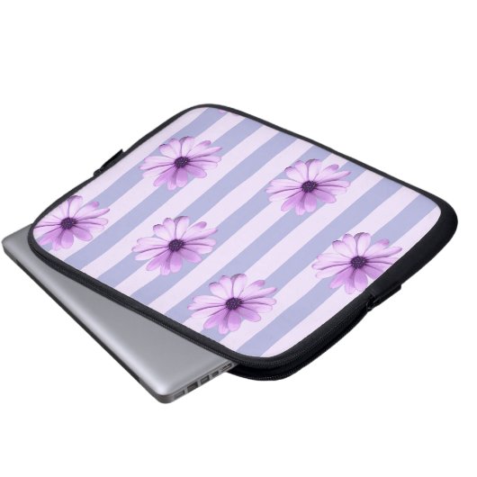 Pastellstreifenmuster mit Gänseblümchen Laptopschutzhülle (Vorne Knopf)