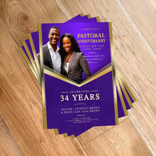 Pastorale Jubiläum Lila und goldene Rahmen Flyer