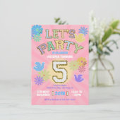 Patch Letter Birthday Party Retro Preppy Hippie Einladung (Stehend Vorderseite)
