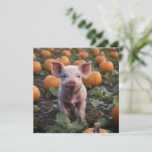 **"Patch of Joy: A Happy Baby Pig Under Pumpkins"* Save The Date (Stehend Vorderseite)