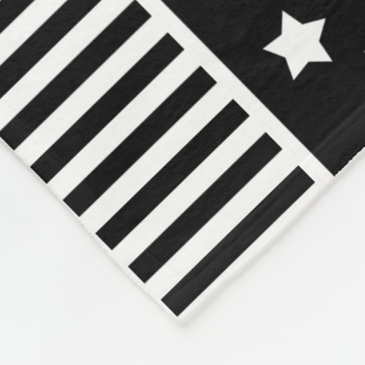 Patchwork aus mehrfarbigen Streifen aus Stoff i Fleecedecke (Ecke)