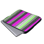 Patchwork aus schwarz-weiß und neonfarbenen Streif Laptopschutzhülle (Vorne Knopf)