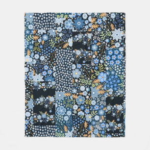 Patchwork Blaue Blumen: Nahtlose Stoffe. Fleecedecke